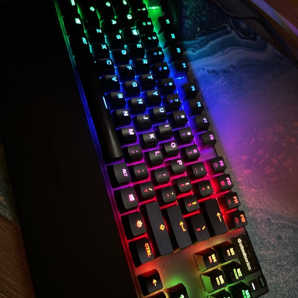 Video Games & Consoles | Apex Pro Tkl Fast Keyboard Used Once Keyboard ...